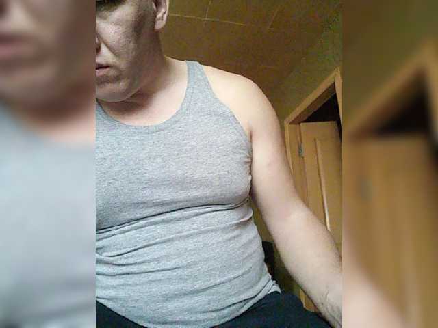 Live sex webcam photo for Maksimys8888 #273170766