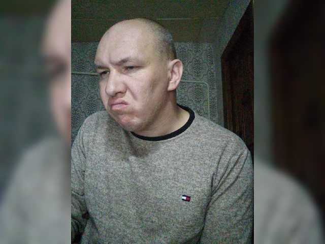 Live sex webcam photo for Maksimys8888 #273436908