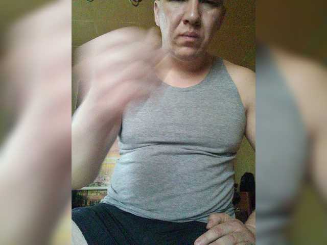 Live sex webcam photo for Maksimys8888 #273550544