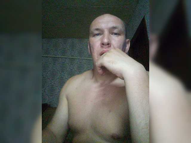 Live sex webcam photo for Maksimys8888 #273942523