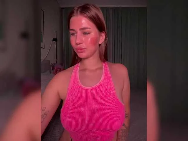 Live sex webcam photo for Malaa16 #292085763