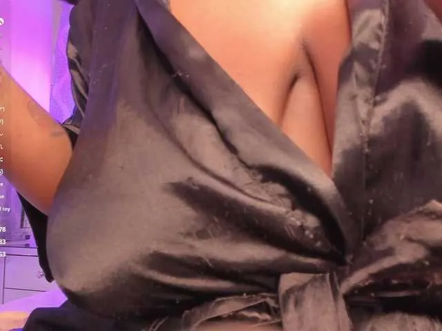 Live sex webcam photo for Malaika #291173702