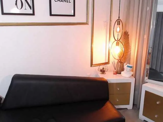 Live sex webcam photo for MalaikaJonns #276478487