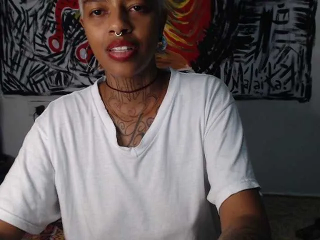 Live sex webcam photo for MalaikaLorhan #271878228