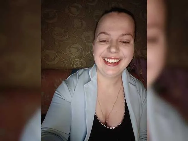Live sex webcam photo for Malaya11 #291307188