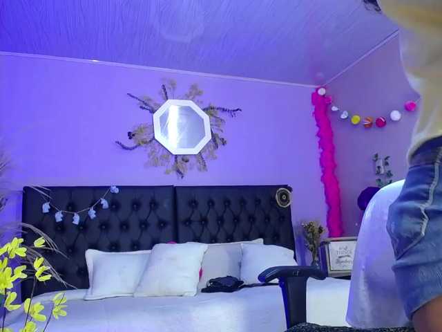 Live sex webcam photo for MaleRuby #272985442