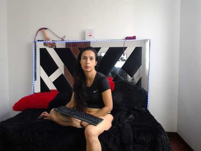 Live sex webcam photo for Malejagh #273691108