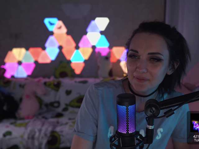 Live sex webcam photo for MalinaBo0m #271740565