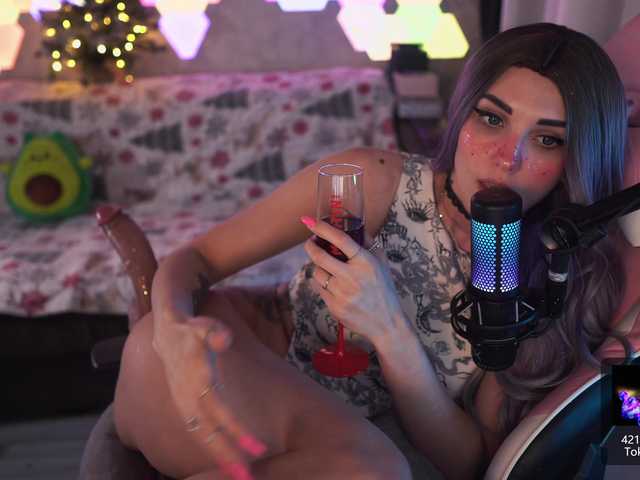 Live sex webcam photo for MalinaBo0m #271866016