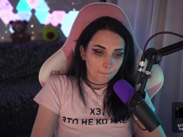 Live sex webcam photo for MalinaBo0m #272782809