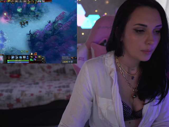 Live sex webcam photo for MalinaBo0m #273601340