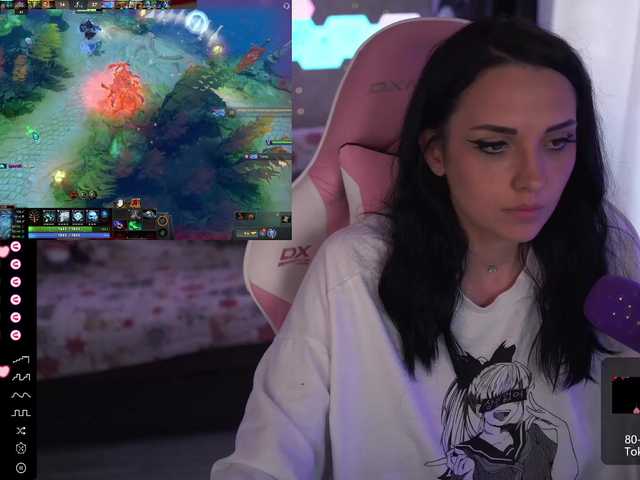 Live sex webcam photo for MalinaBo0m #273663853