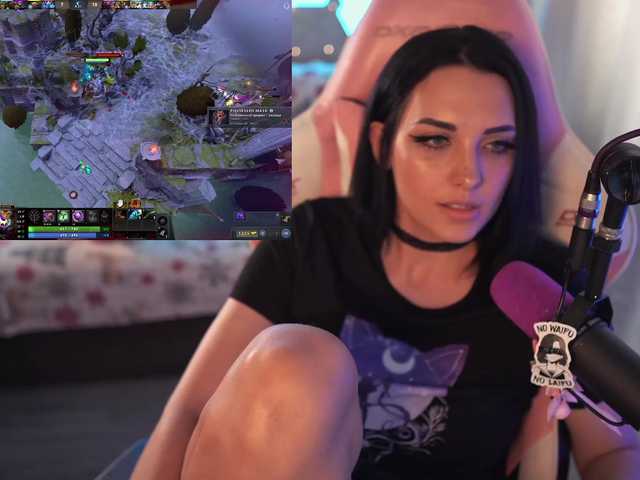 Live sex webcam photo for MalinaBo0m #274280114