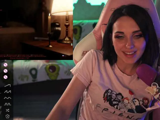 Live sex webcam photo for MalinaBo0m #274332186