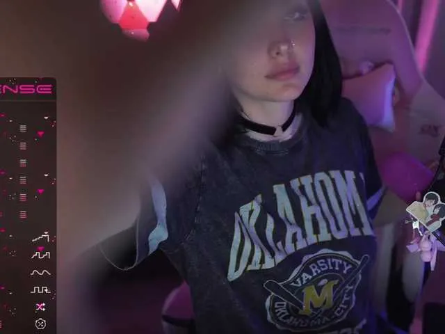 Live sex webcam photo for MalinaBo0m #274495128