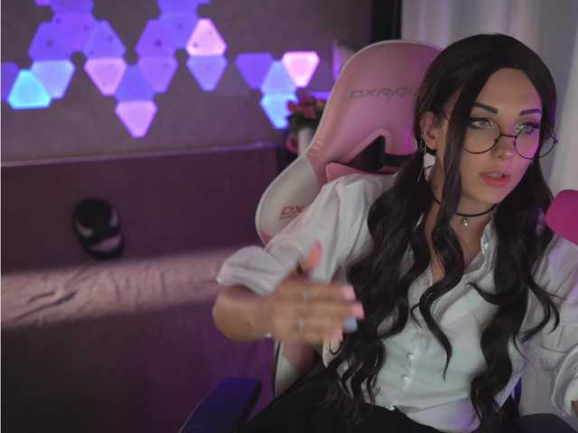 Live sex webcam photo for MalinaBo0m #275466789