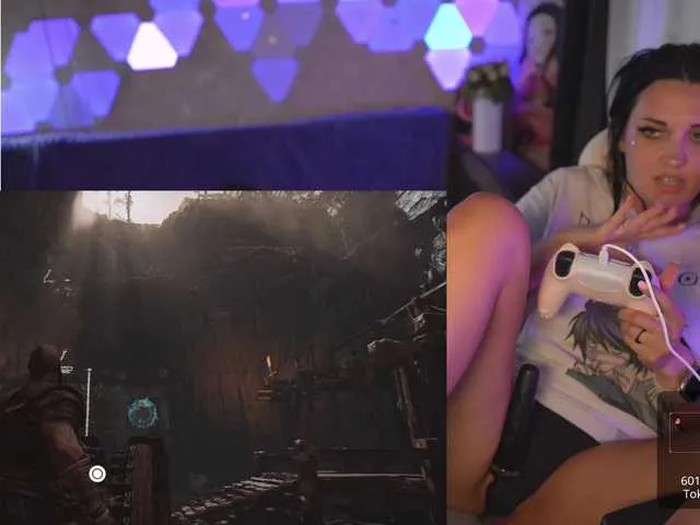 Live sex webcam photo for MalinaBo0m #275502673