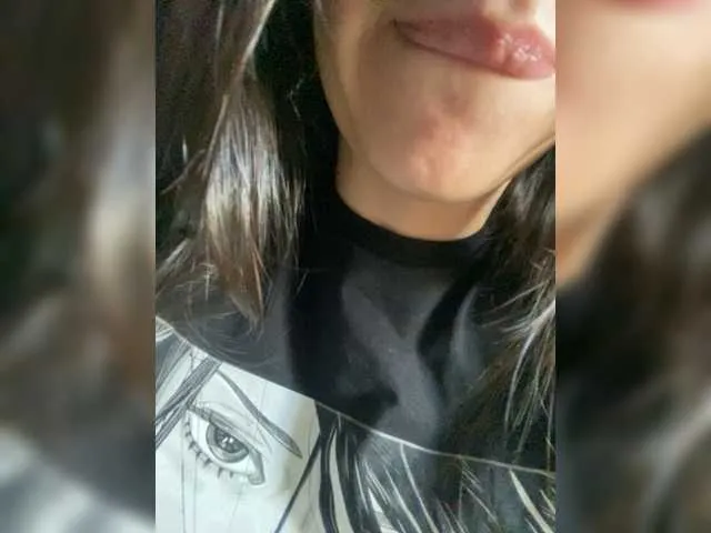 Live sex webcam photo for MalinaEli #276407709