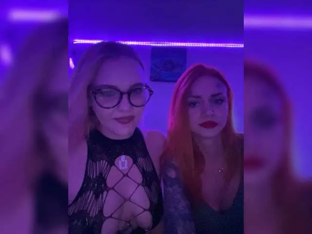 Live sex webcam photo for MalinaLaura #275536626