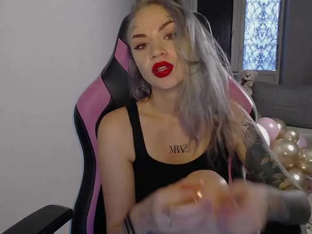 Live sex webcam photo for MalinaLaura #276241720