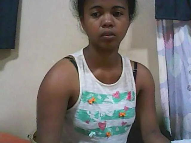 Live sex webcam photo for Malinciehot #272354748