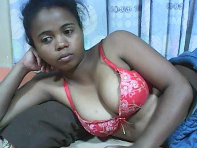 Live sex webcam photo for Malinciehot #273153523