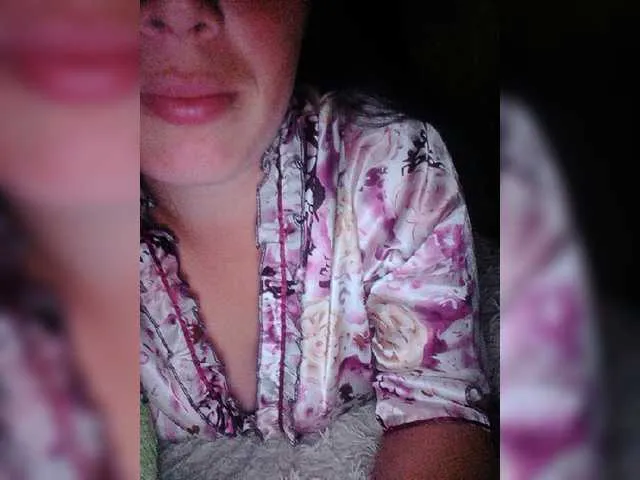 Live sex webcam photo for MalinkaSweety #276370632