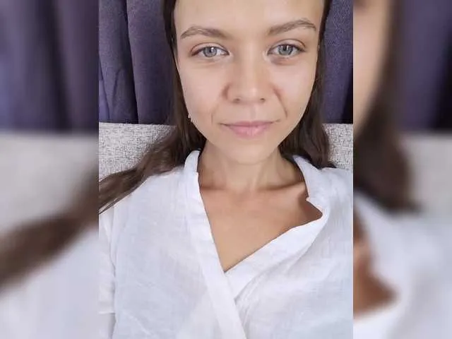 Live sex webcam photo for Malisha8 #291685807