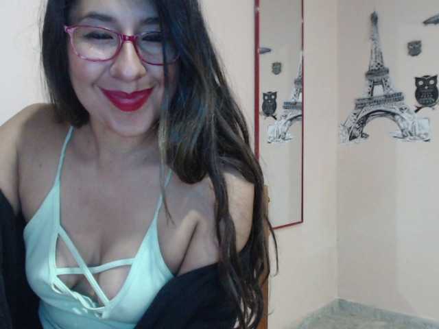 Live sex webcam photo for Malishka19 #272638563