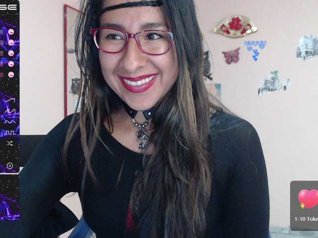 Live sex webcam photo for Malishka19 #272677551