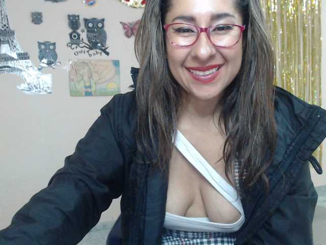 Live sex webcam photo for Malishka19 #273458485