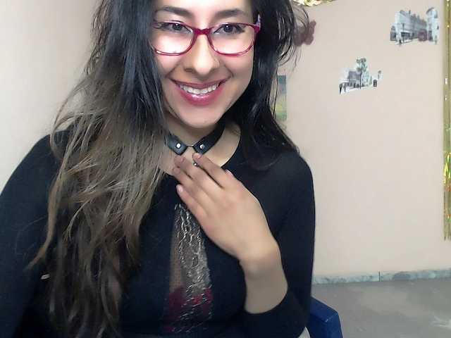 Live sex webcam photo for Malishka19 #273818855