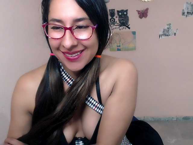 Live sex webcam photo for Malishka19 #273842204