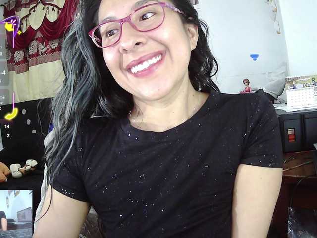 Live sex webcam photo for Malishka19 #291403765