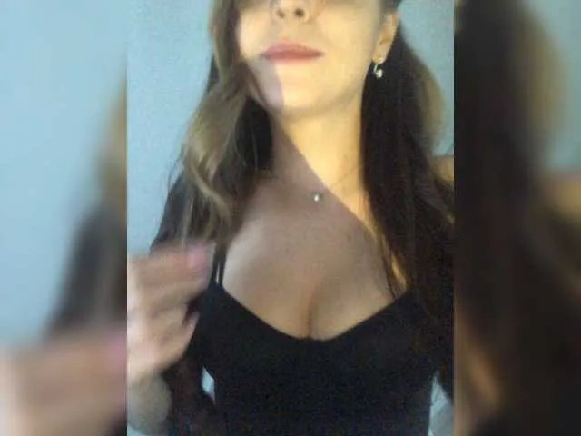 Live sex webcam photo for MalixaDool1 #277385025