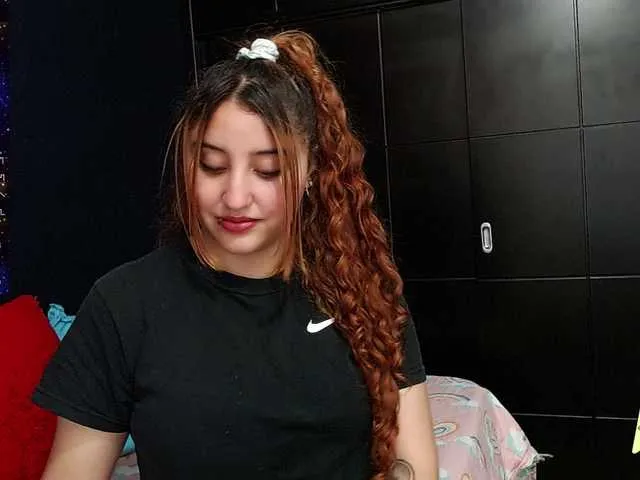 Live sex webcam photo for Mallybear #276113923