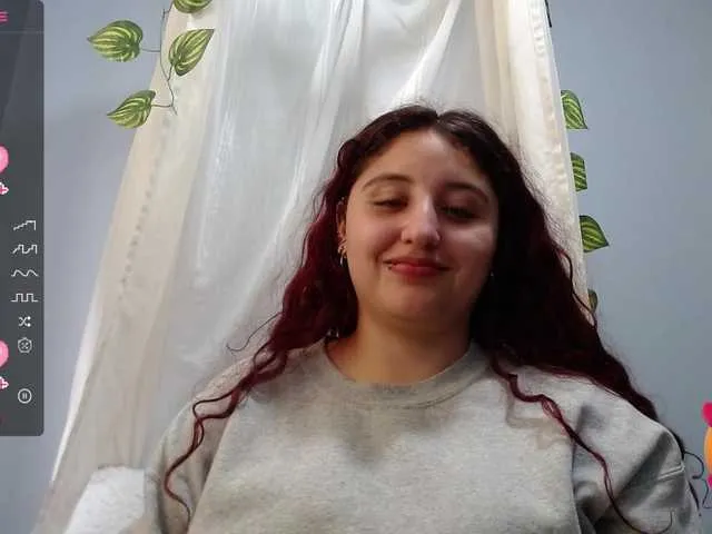 Live sex webcam photo for Mallybear #276368135