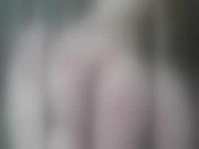 Live sex webcam photo for Malvina11 #292539300