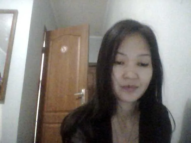 Live sex webcam photo for Manamy #271862193