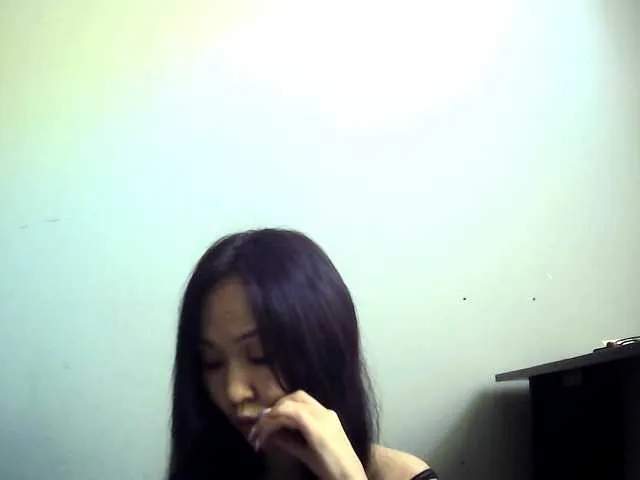 Live sex webcam photo for Manamy #272941459