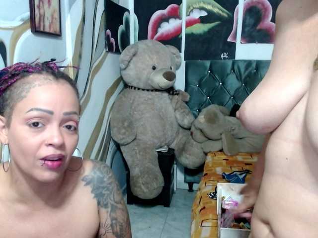 Live sex webcam photo for Manazahot99 #291455138