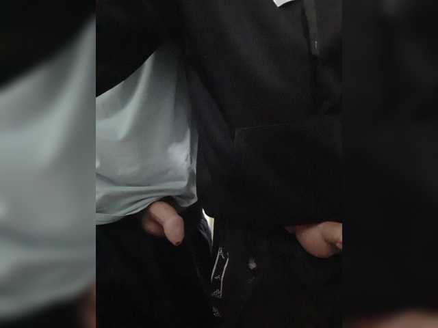 Live sex webcam photo for MandarI1nn #276758251