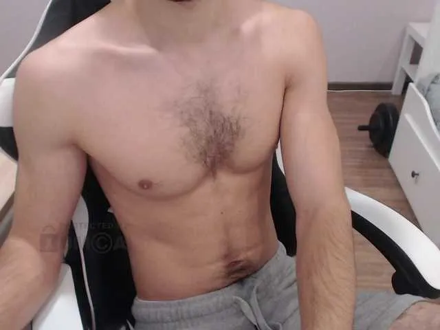 Live sex webcam photo for Mandarin4ks #290569738