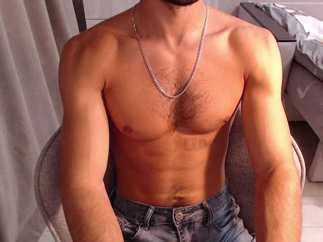 Live sex webcam photo for Mandarin4ks #294208555