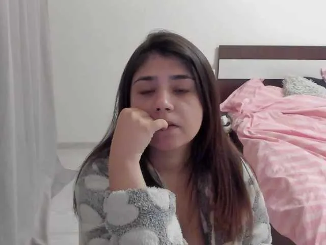 Live sex webcam photo for MandyLux #276497234