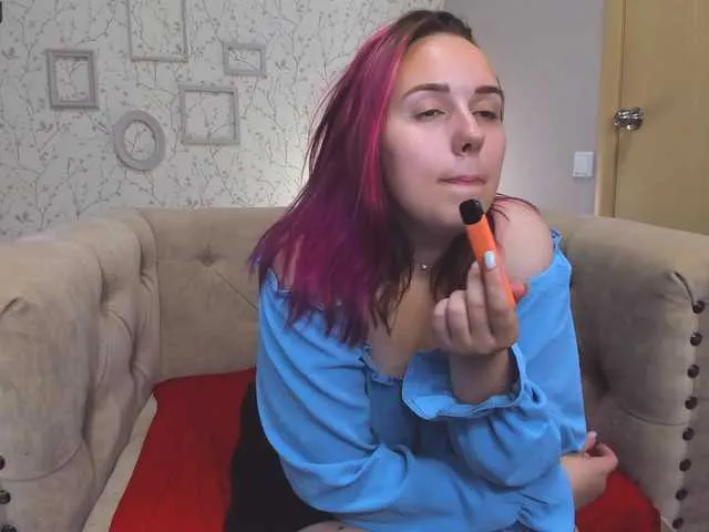 Live sex webcam photo for MandySchoolov #274509729