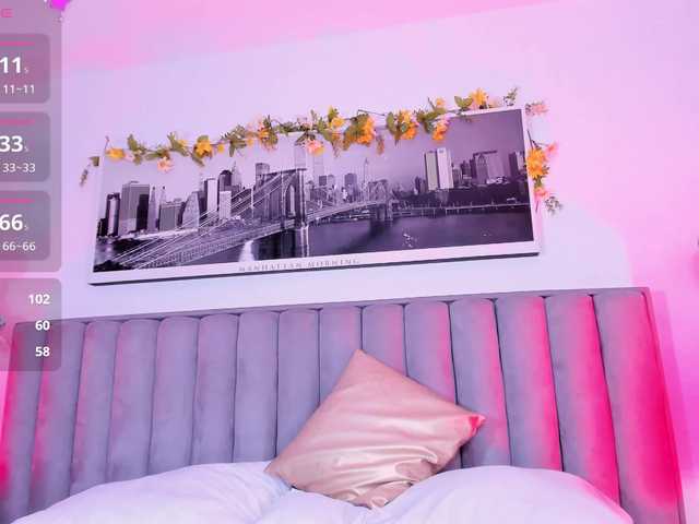 Live sex webcam photo for MandyWester #290418754