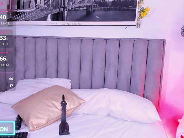 Live sex webcam photo for MandyWester #290789673