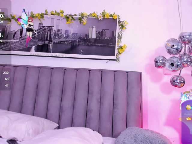 Live sex webcam photo for MandyWester #290872996