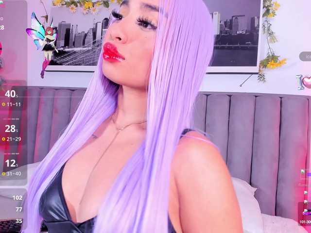 Live sex webcam photo for MandyWester #291359560